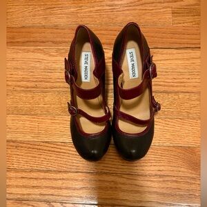 Steve Madden Black and Burgundy Mary Jane Heels NWOT